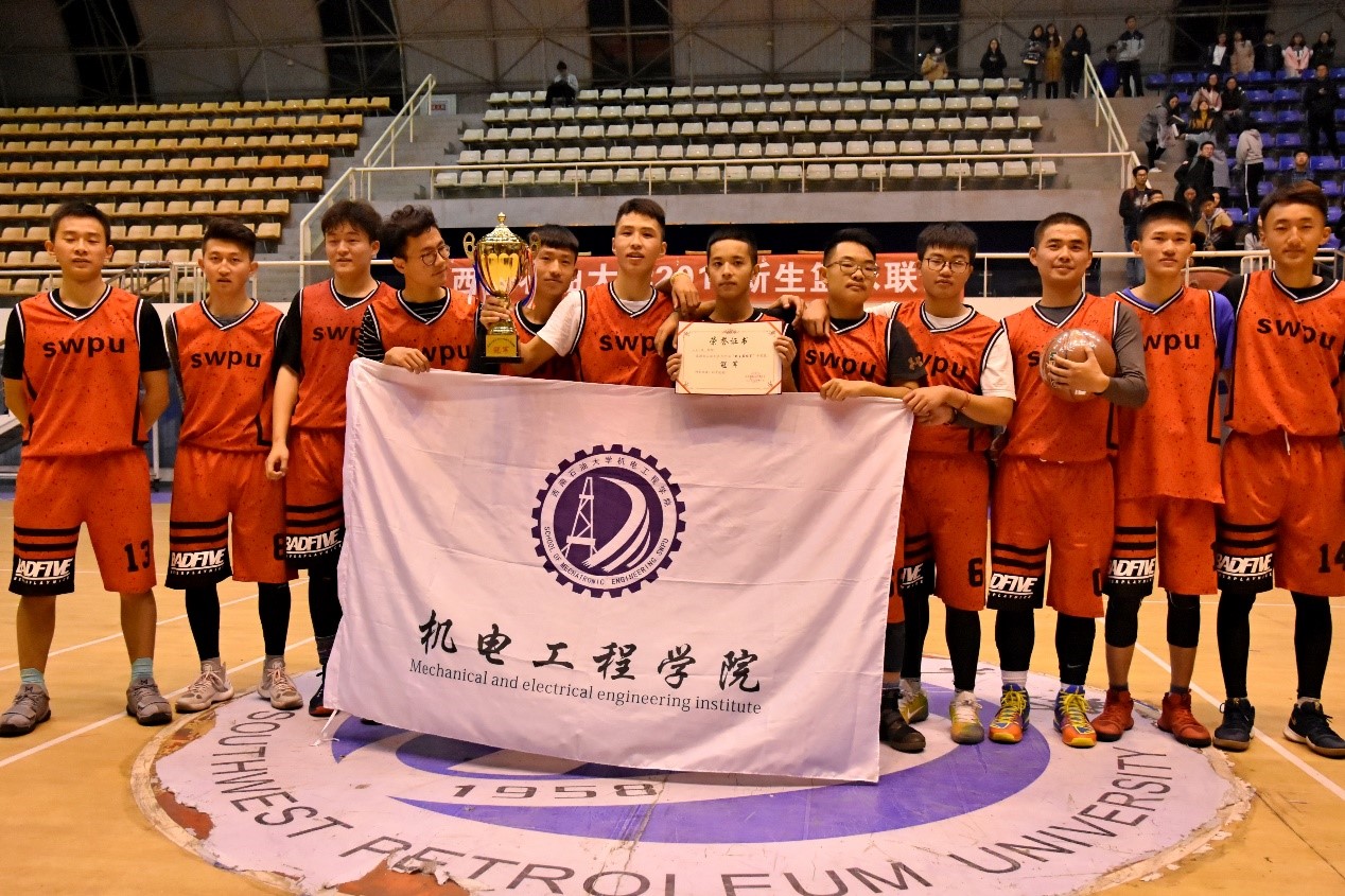 冠軍球隊合影留念