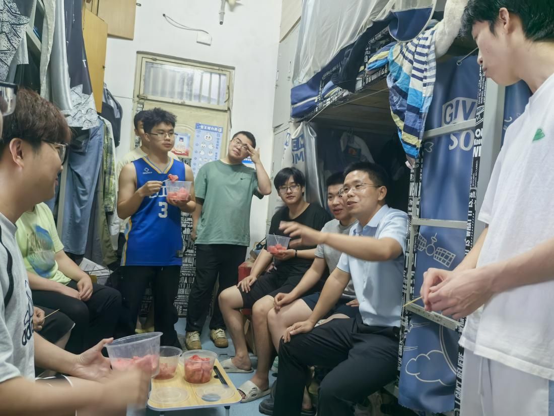 img_v3_02na_fe35f5d1-6c57-4694-a6e6-799b614c971g