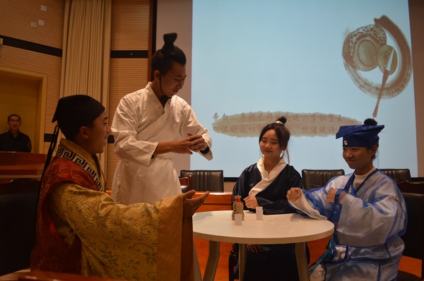節(jié)目表演《詩說》