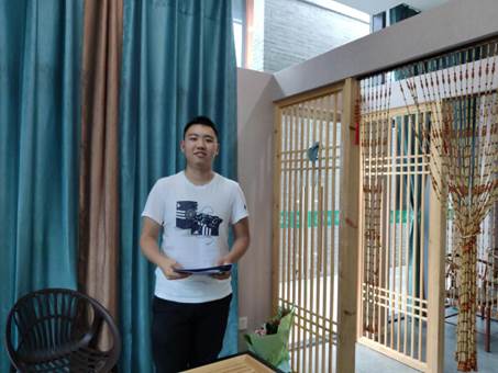 等待實踐采訪