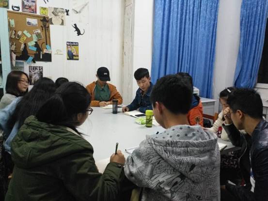 說明:../Desktop/成長歷程會議照.jpg
