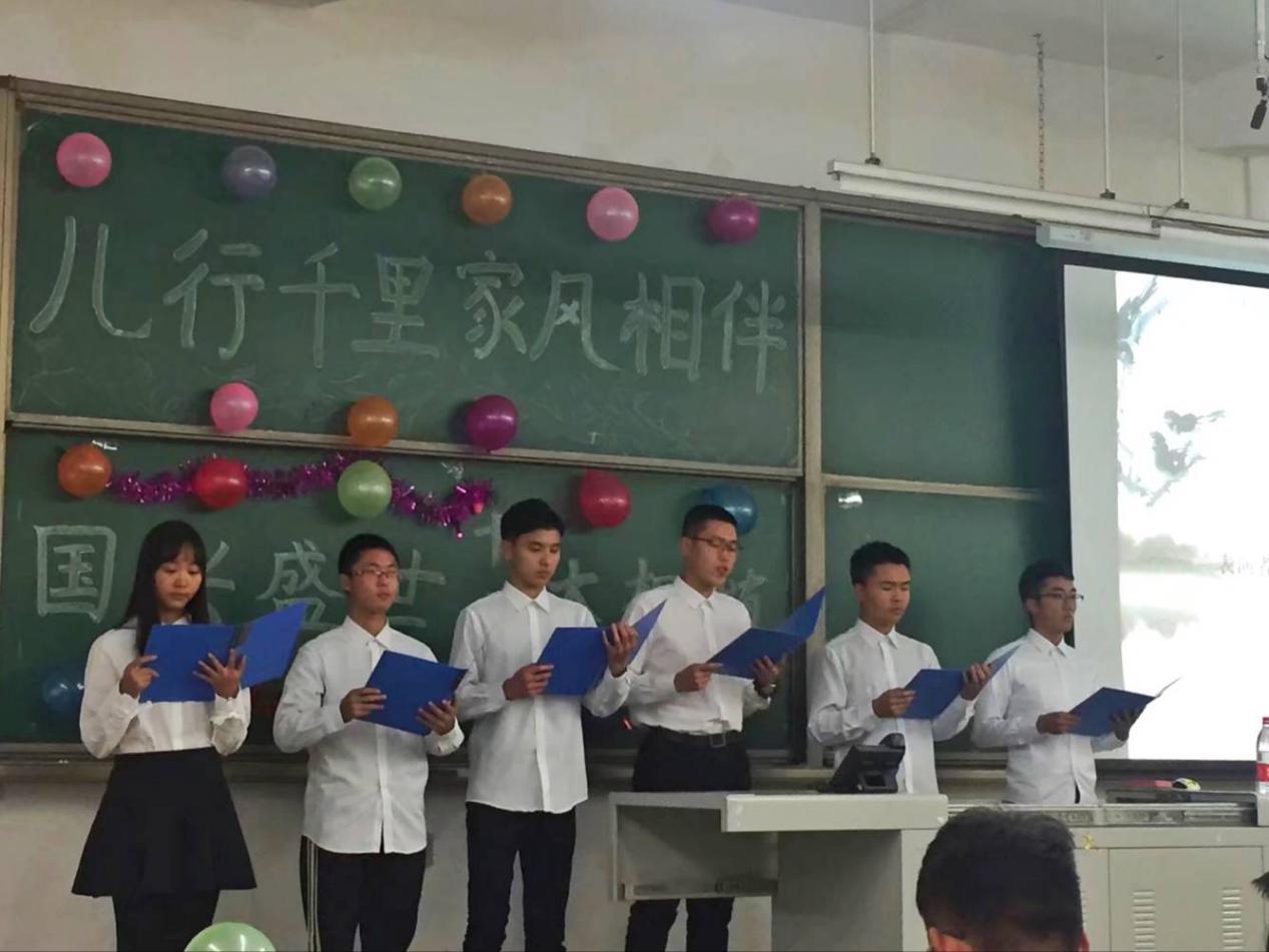 拓展辦朗誦