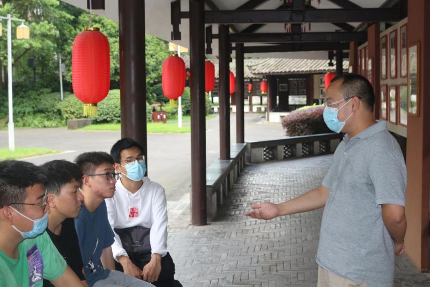 IMG_6825(1) IMG_6825(1)