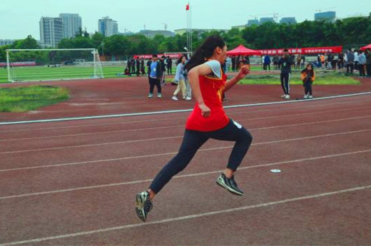 http://zq.swpu.edu.cn:8080/_vsl/684E6F5E6DDD095A108551D4FD1204B0/31AC25C6/E147