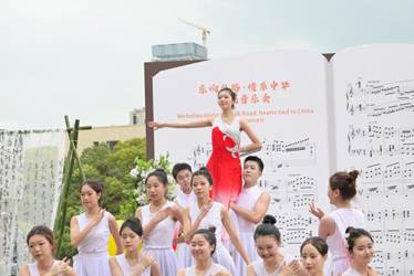 img_v3_02lo_2123ffa9-9687-4e12-8e06-0be95b18b4eg
