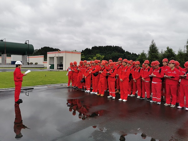 default.jpg default.jpg