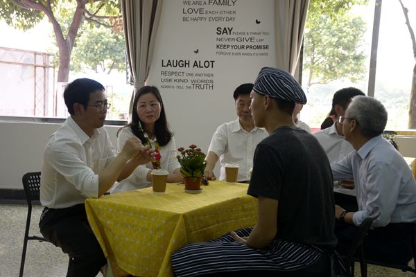 八 領導交流關于外語角和給創(chuàng)業(yè)同學建議 (6)_副本