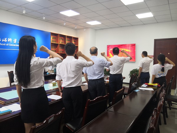 F4C10FCDD501AF31182E551AB97E54DA