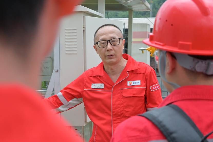 14fbd8db1c27d9cf3d106832a8a351a