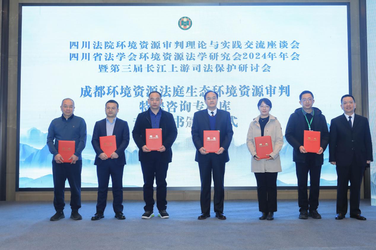 5528296b2bd8adf189c62c826f8f60f