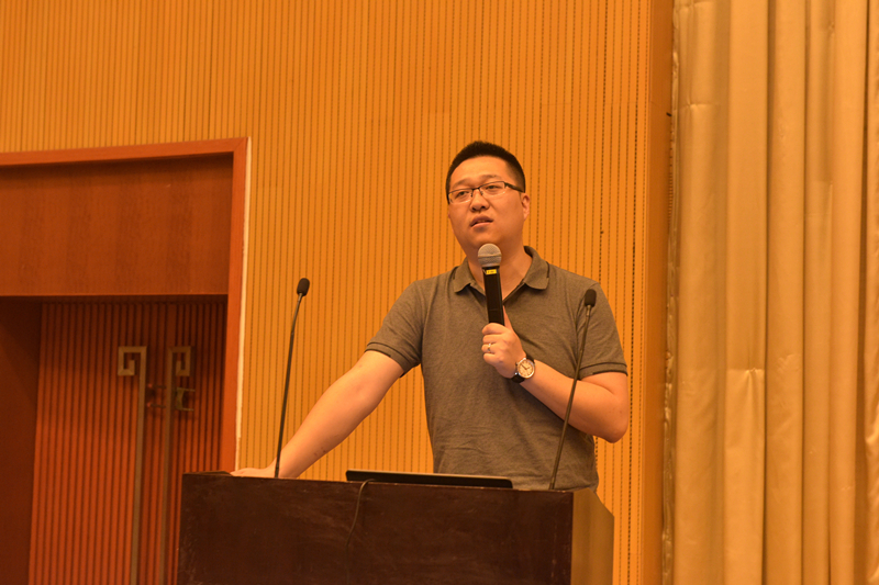 魏仲凱老師授課情景