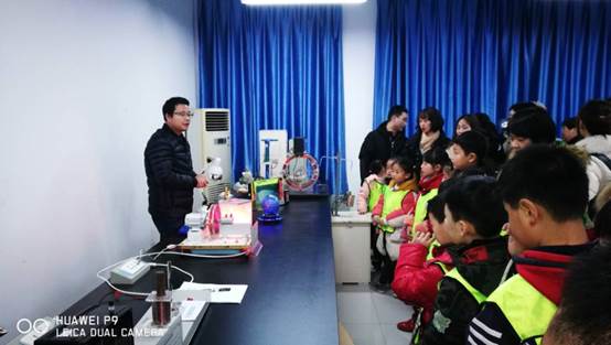 說明: D:\Users\Documents\Tencent Files\382798374\Image\C2C\D8A0669095BDD1B8EADCCDBEFFBF2E73.jpg