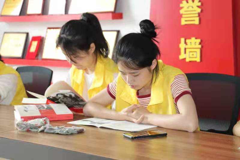 ECAA210B400EB2CFB9285C5F6486AAD0(1)